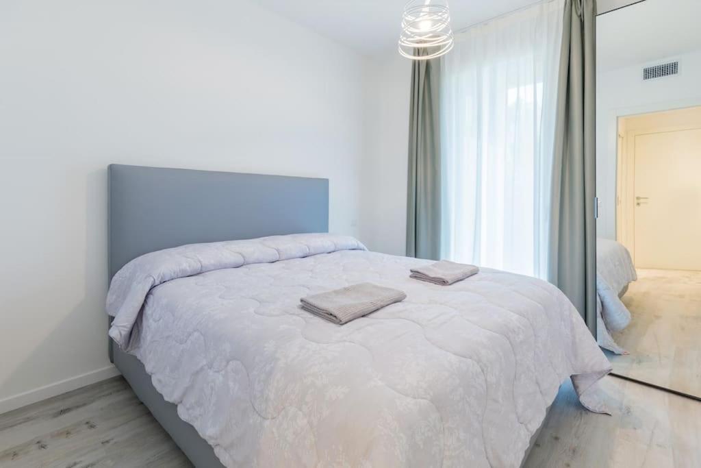 Wave Island! Luxury Resort A Jesolo - Piscina E Park Free! Εξωτερικό φωτογραφία