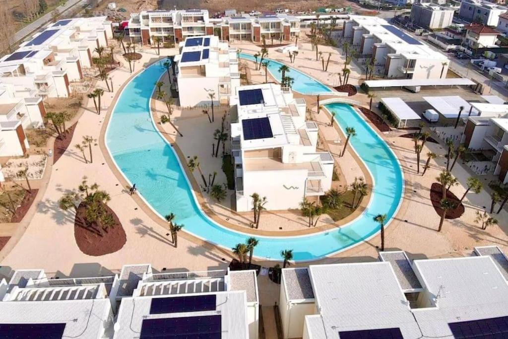 Wave Island! Luxury Resort A Jesolo - Piscina E Park Free! Εξωτερικό φωτογραφία